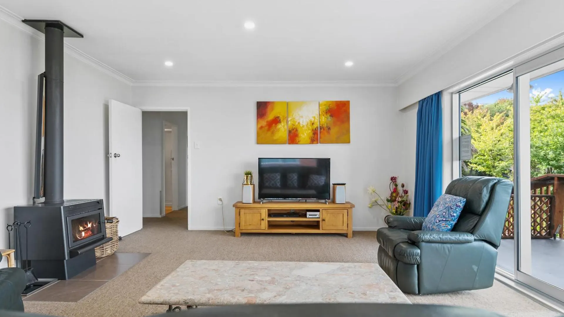 Skyline Staycation - Rotorua Holiday Home 0*,